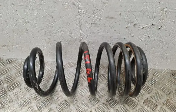 Mercedes-Benz Vito Viano W447 Rear coil spring