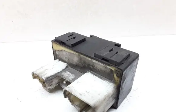 Volvo S70 V70 V70 XC Coolant fan relay 