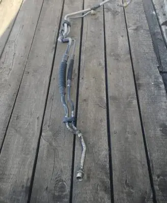 Chrysler Town & Country V Engine coolant pipe/hose