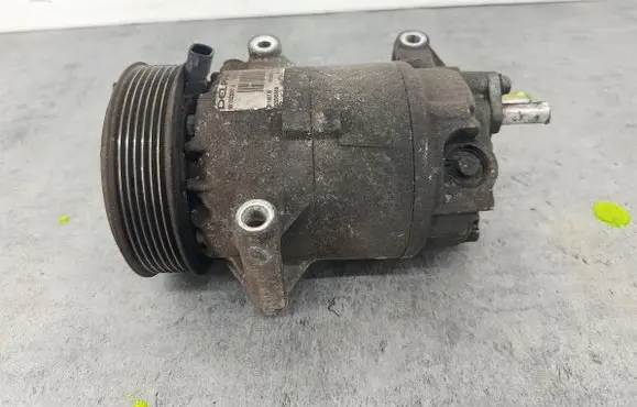 Renault Megane II Air conditioning (A/C) compressor (pump) 8200457418