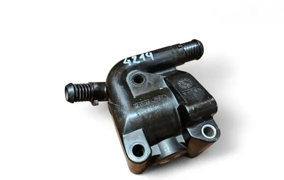 Ford Mondeo MK II Thermostat/thermostat housing 928M9K478AE