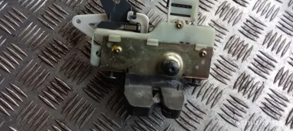 Volvo S70 V70 V70 XC Tailgate/trunk/boot lock/catch/latch