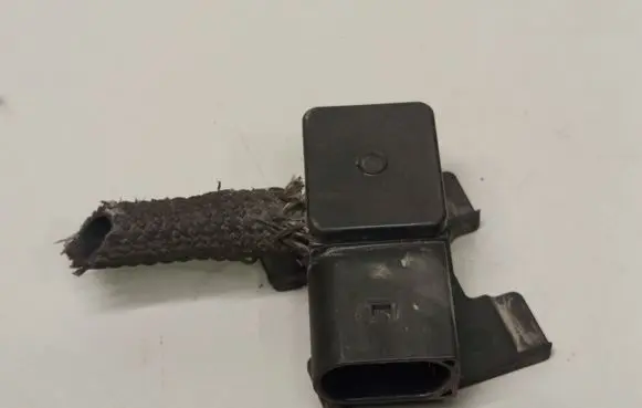 BMW 3 E90 E91 Exhaust gas pressure sensor 7805152