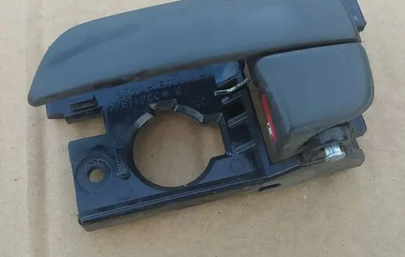 Hyundai Accent Rear bumper mounting bracket 836101E000