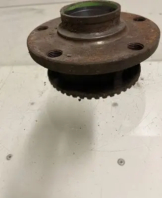Audi A4 S4 B6 8E 8H Rear wheel hub