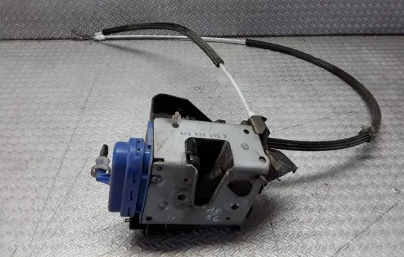 Audi A8 S8 D2 4D Rear door lock 4D0839015D