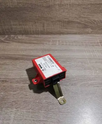 Mitsubishi Space Star Other control units/modules F005V00180 MR913792