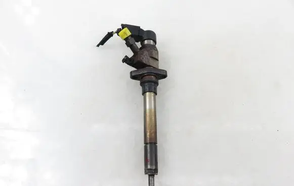 Peugeot 407 Fuel injector 9647247280