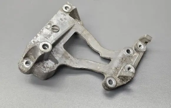 Honda Civic IX A/C compressor mount bracket 