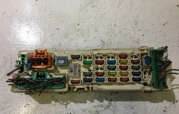 Mazda 323 Fuse box set