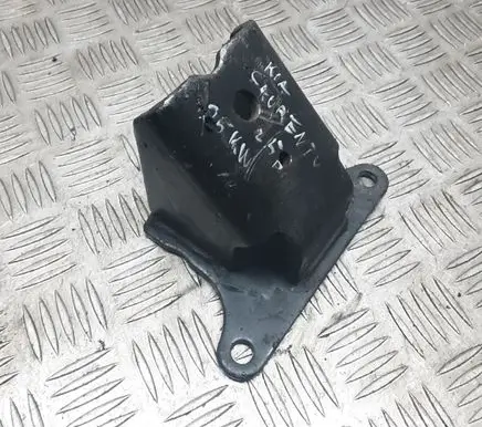 KIA Sorento Engine mounting bracket