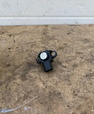 Mercedes-Benz E W211 Air pressure sensor A0061531528 0261230144 06083027C6