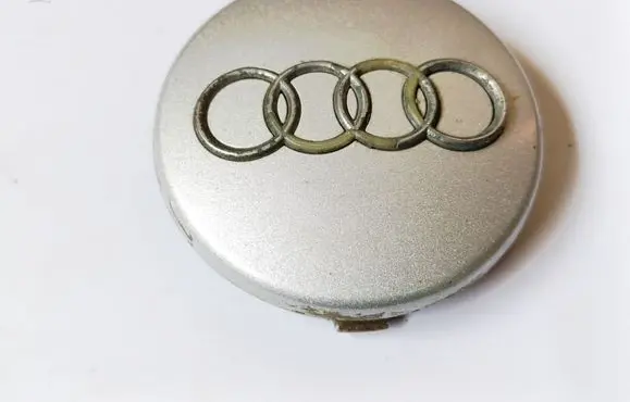 Audi A6 S6 C5 4B Original wheel cap 4B0601170