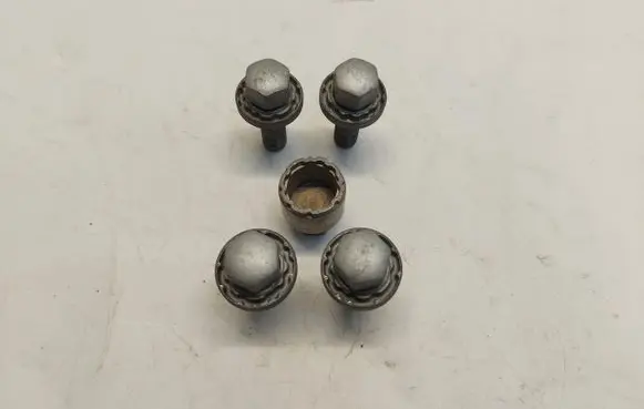 Chery Omoda 5/C5 Nuts/bolts 
