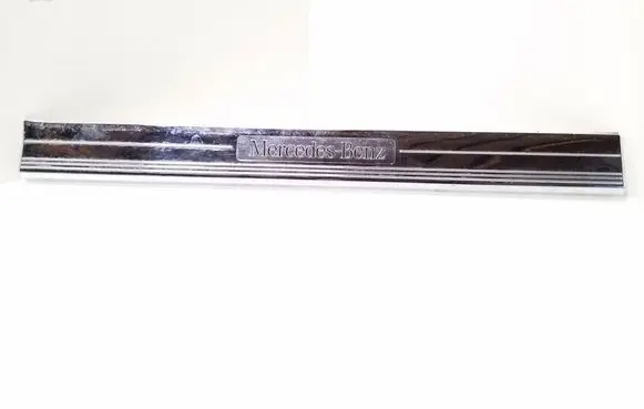 Mercedes-Benz CLS C219 Side skirt front trim A2196800235