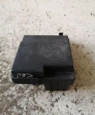 Honda CR-V Fuse box cover