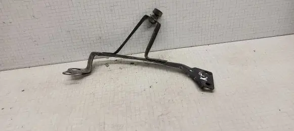 Audi A4 S4 B6 8E 8H Radiator support slam panel bracket 8E0805537