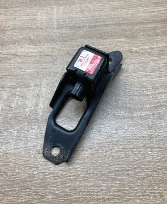 Toyota RAV 4 (XA20) Airbag deployment crash/impact sensor 8917442030 1876004210
