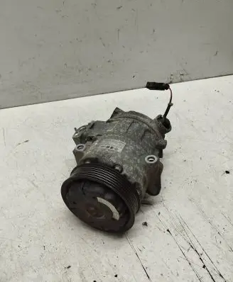 Volkswagen Polo Air conditioning (A/C) compressor (pump)