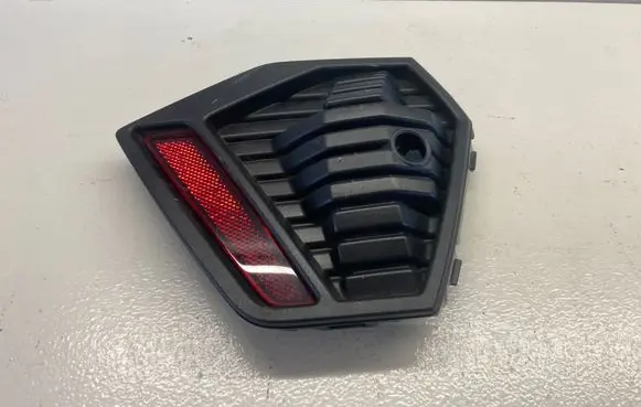 Audi Q2 - Front bumper lower grill 82a807833 82a807185c