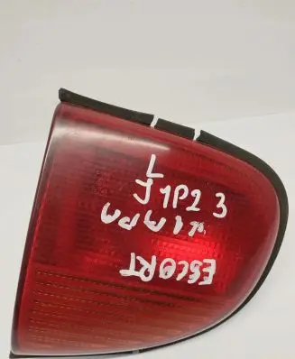 Ford Escort Tailgate rear/tail lights 15K258