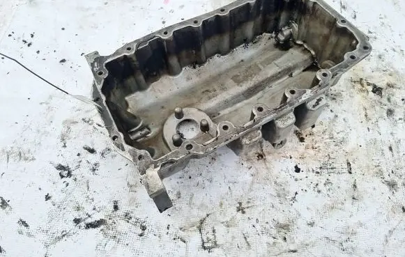 Volkswagen PASSAT B6 Oil sump 03G103603H