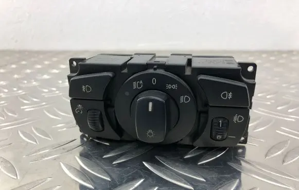 BMW 5 E60 E61 Light switch 6953737