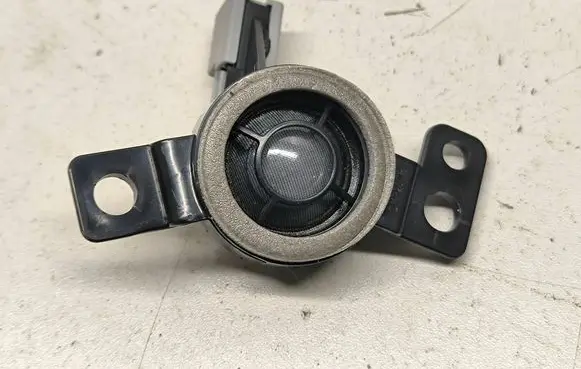 Hyundai Kona I Front door high frequency speaker 96311J9100