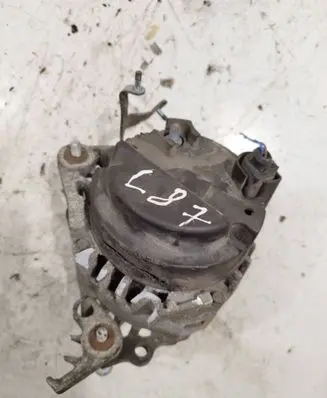 Volkswagen Polo IV 9N3 Generator/alternator 03D903025J