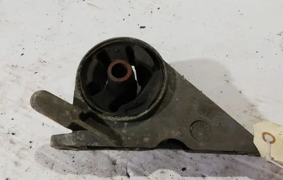 Opel Zafira B Engine mount bracket 24459755JR