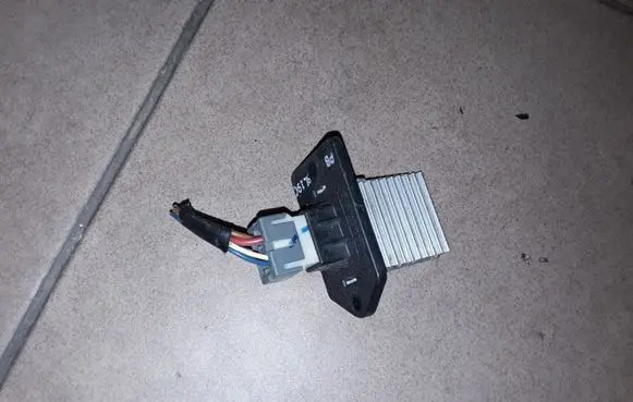 Hyundai i20 (PB PBT) Heater blower fan relay 