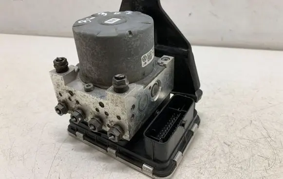 Volkswagen Caddy ABS Pump 7E0907379P 3062153112