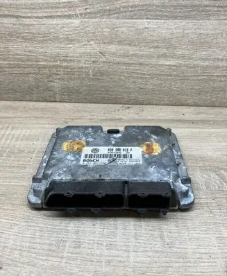 Volkswagen PASSAT B5 Engine control unit/module 038906018P 0281001720