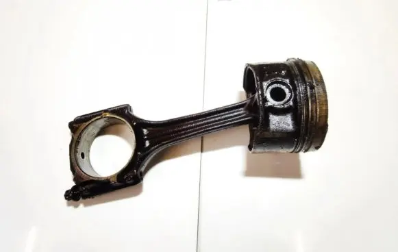 Volkswagen Golf IV Piston with connecting rod 058d