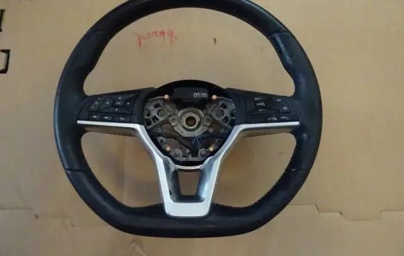 Nissan Qashqai Steering wheel