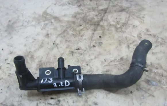 Mazda 3 III Engine coolant pipe/hose