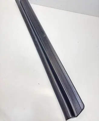 Foot area side trim