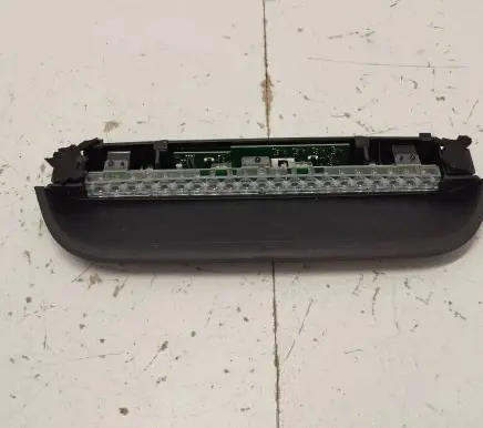BMW i4 Third/center stoplight 90182643