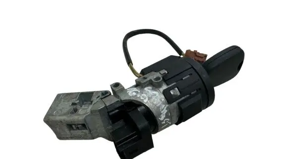 Peugeot Partner Ignition lock E1105995