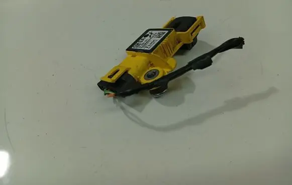Opel Astra H Airbag deployment crash/impact sensor 24460761