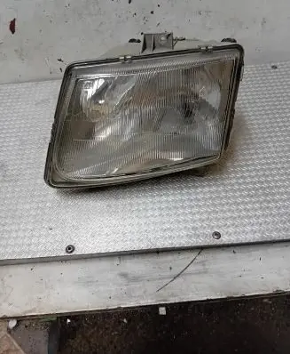 Mercedes-Benz Vito Viano W638 Headlight/headlamp 6388201961