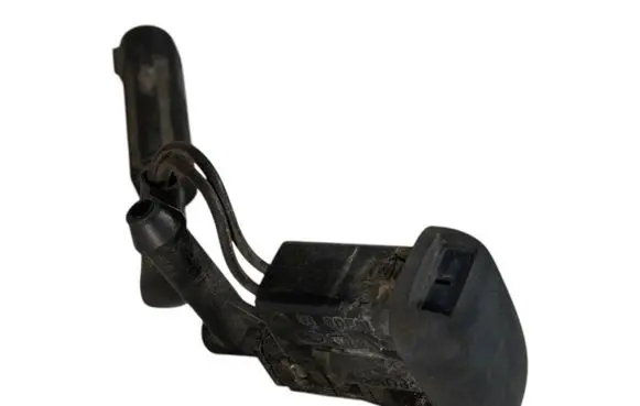 BMW 1 E81 E87 Windshield washer spray nozzle 7110851 61667110851