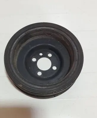 Volkswagen Golf VI Crankshaft pulley 038105243M