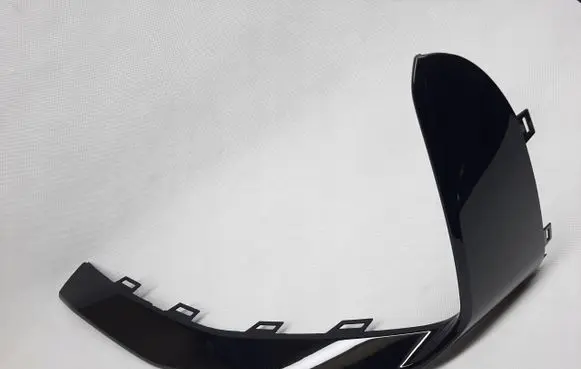 Audi RS Q8 Front bumper lip 4M8853061B