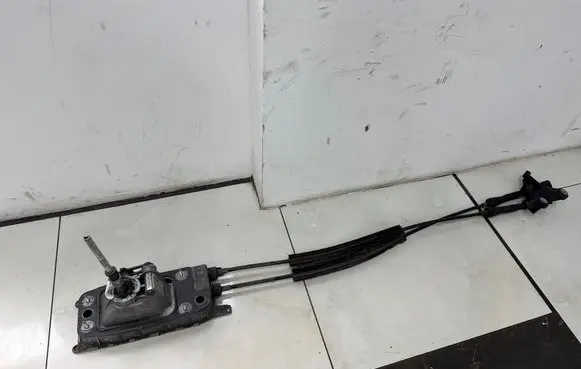 Audi A3 S3 8P Gear shifter/selector 1K0711049BL 400495BL