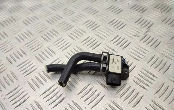 Hyundai i30 Exhaust gas pressure sensor 392102F600