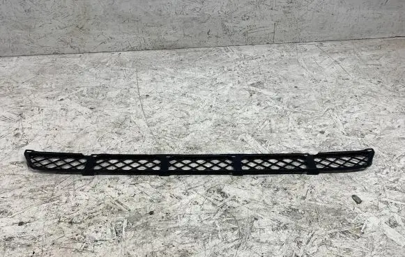 Toyota RAV 4 (XA50) Front bumper lower grill 5311342020