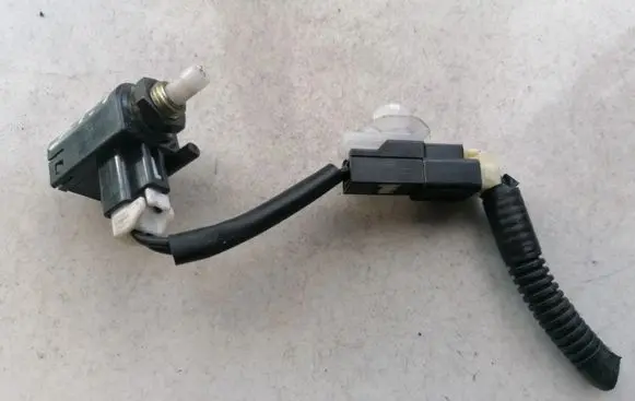 Toyota Corolla Verso AR10 Brake pedal sensor switch CV591