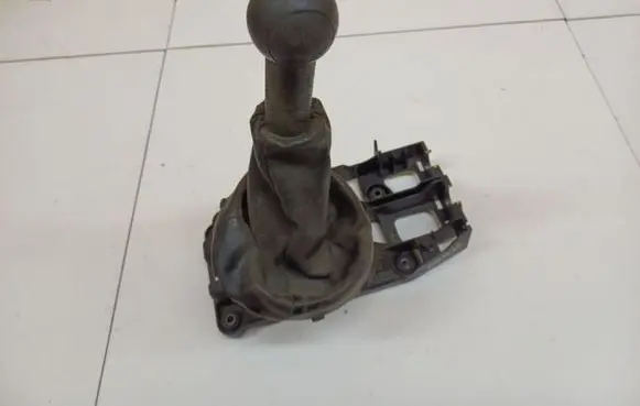 Chevrolet Spark Gear shifter/selector 