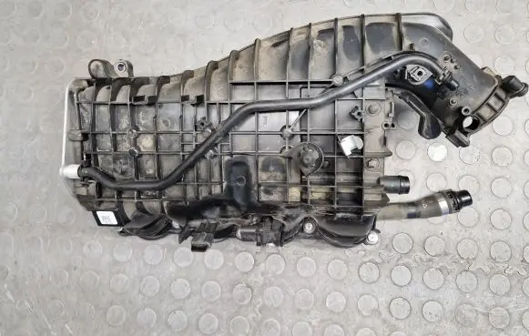 BMW X3 G01 Intake manifold 8603914